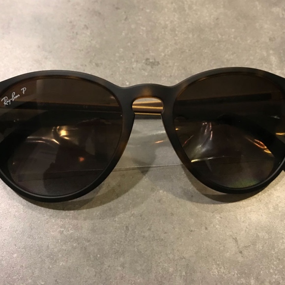 NEVER BEEN WORN - Women\'s Rayban Sunglasses RB4274 main image 6